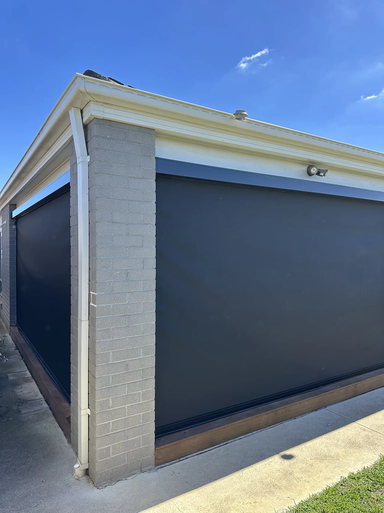 Motorised Outdoor Blinds for Pergola Area detail 5
