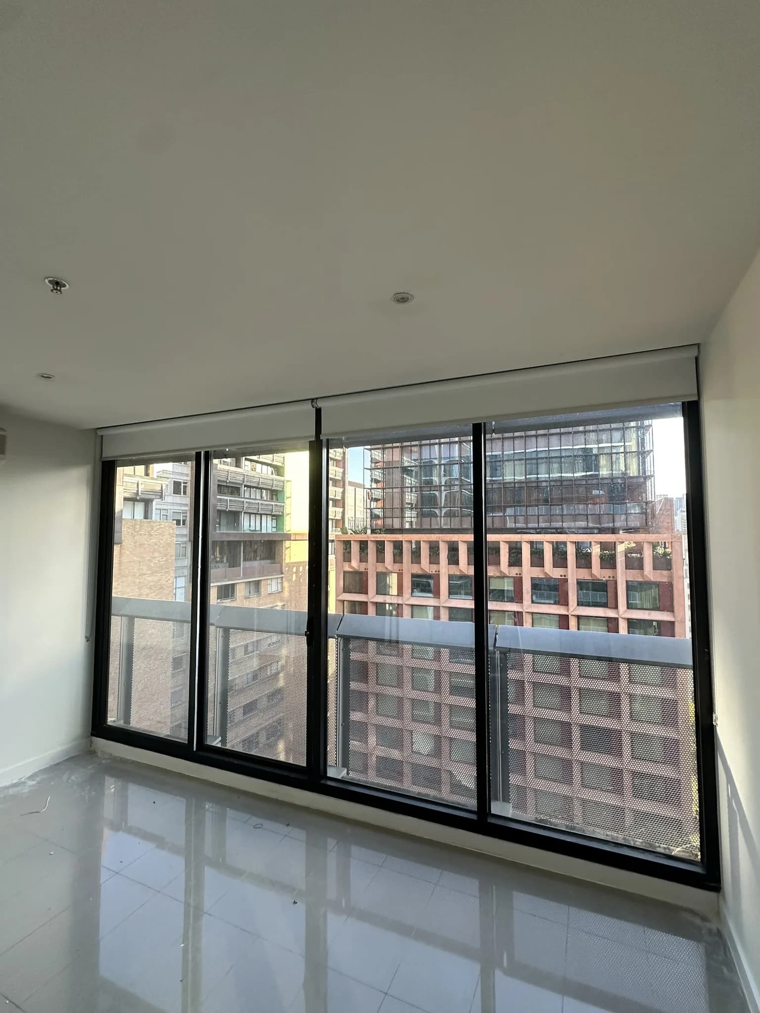 Roller Blinds for a Freshly Renovated Apartment detail 2
