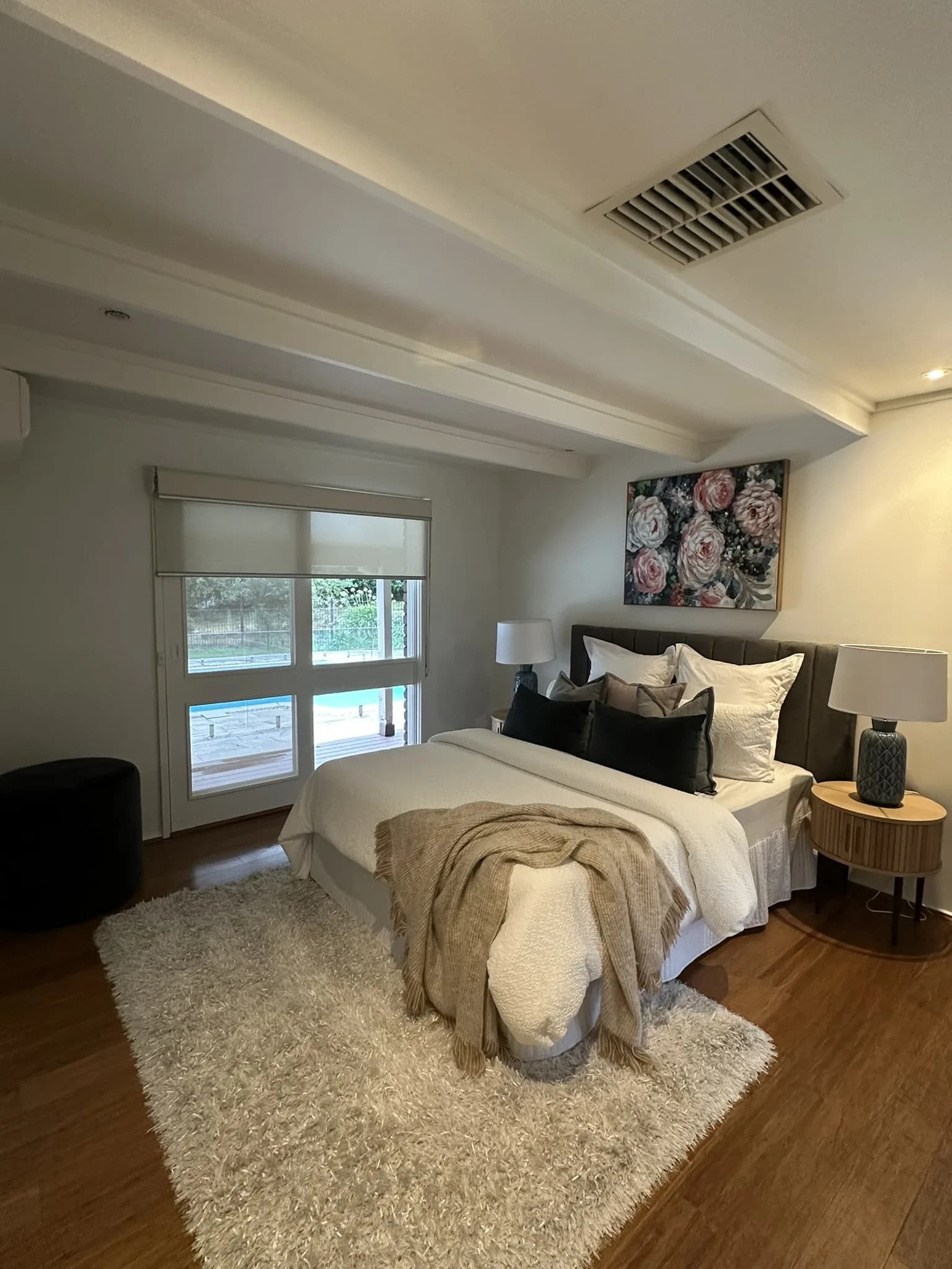 Screen and Blockout Roller Blinds for Large Prestigious Home detail 3